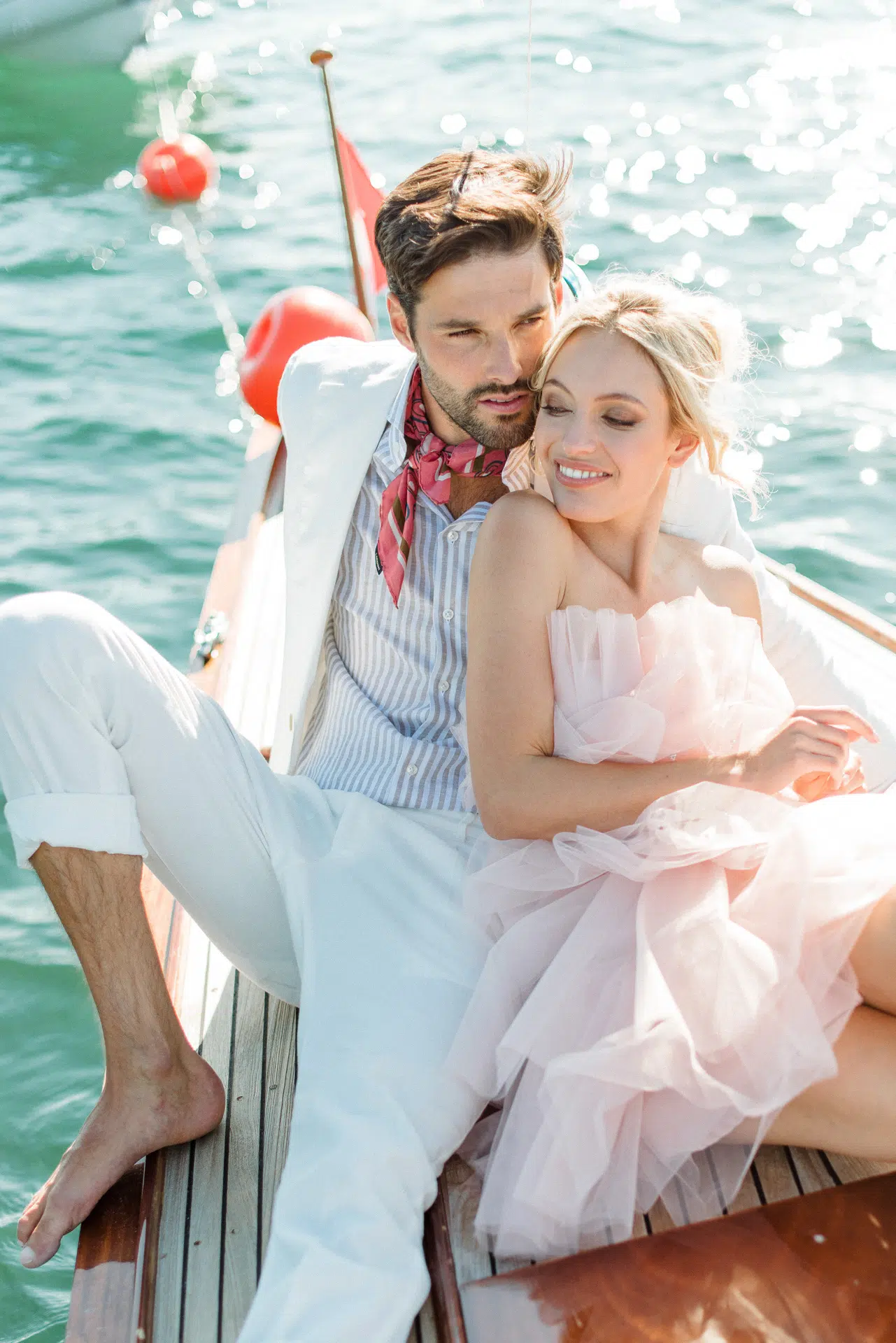 photographe de mariage, Genève, photographe Lausanne, portes des iris, mariage lac leman, bateau Leman, robe de mariée, wedding, photographe mariage provence